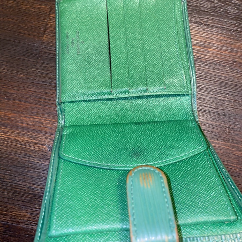 Sold - Picture 3 of 12